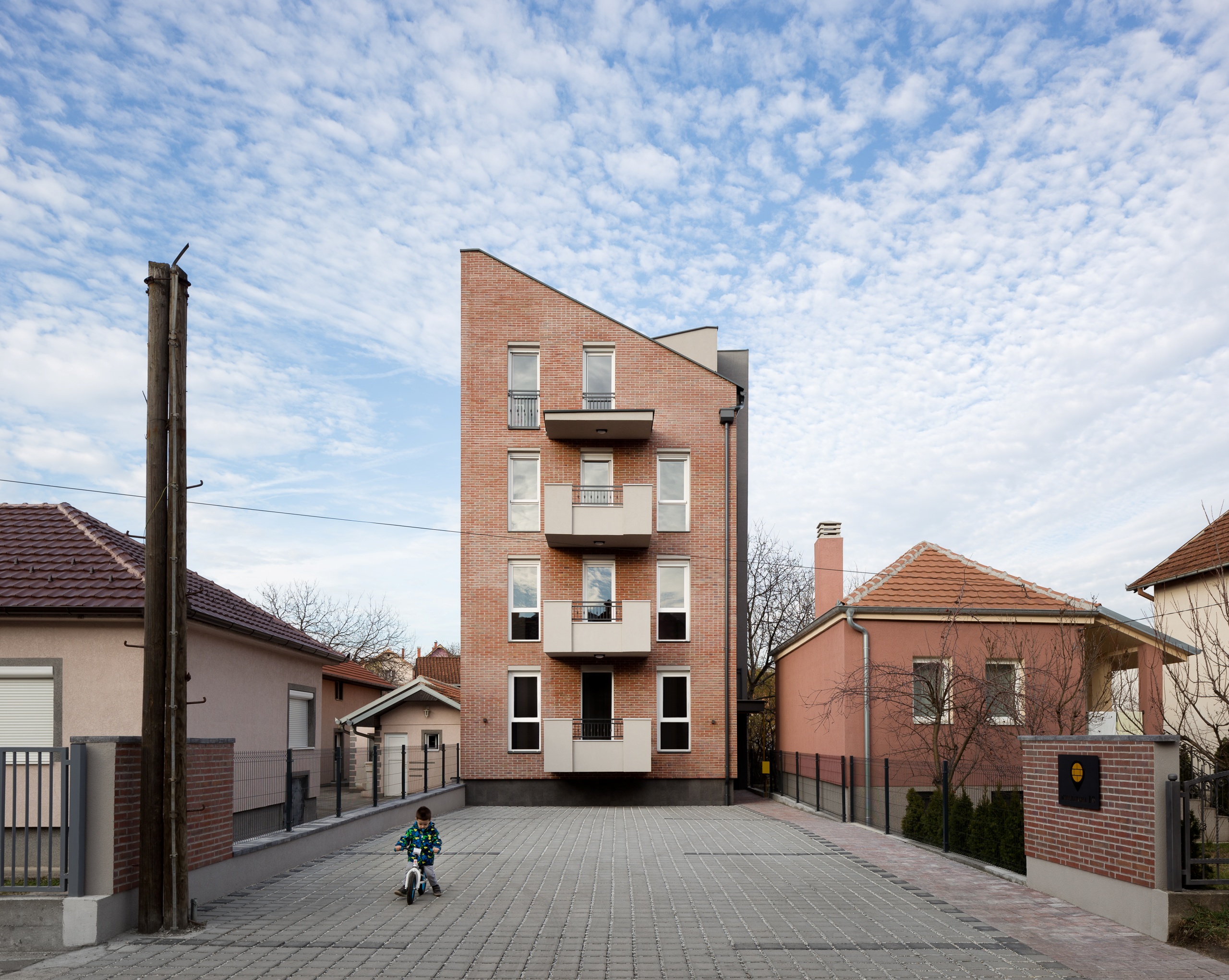 K16 Collective housing - URED Studio