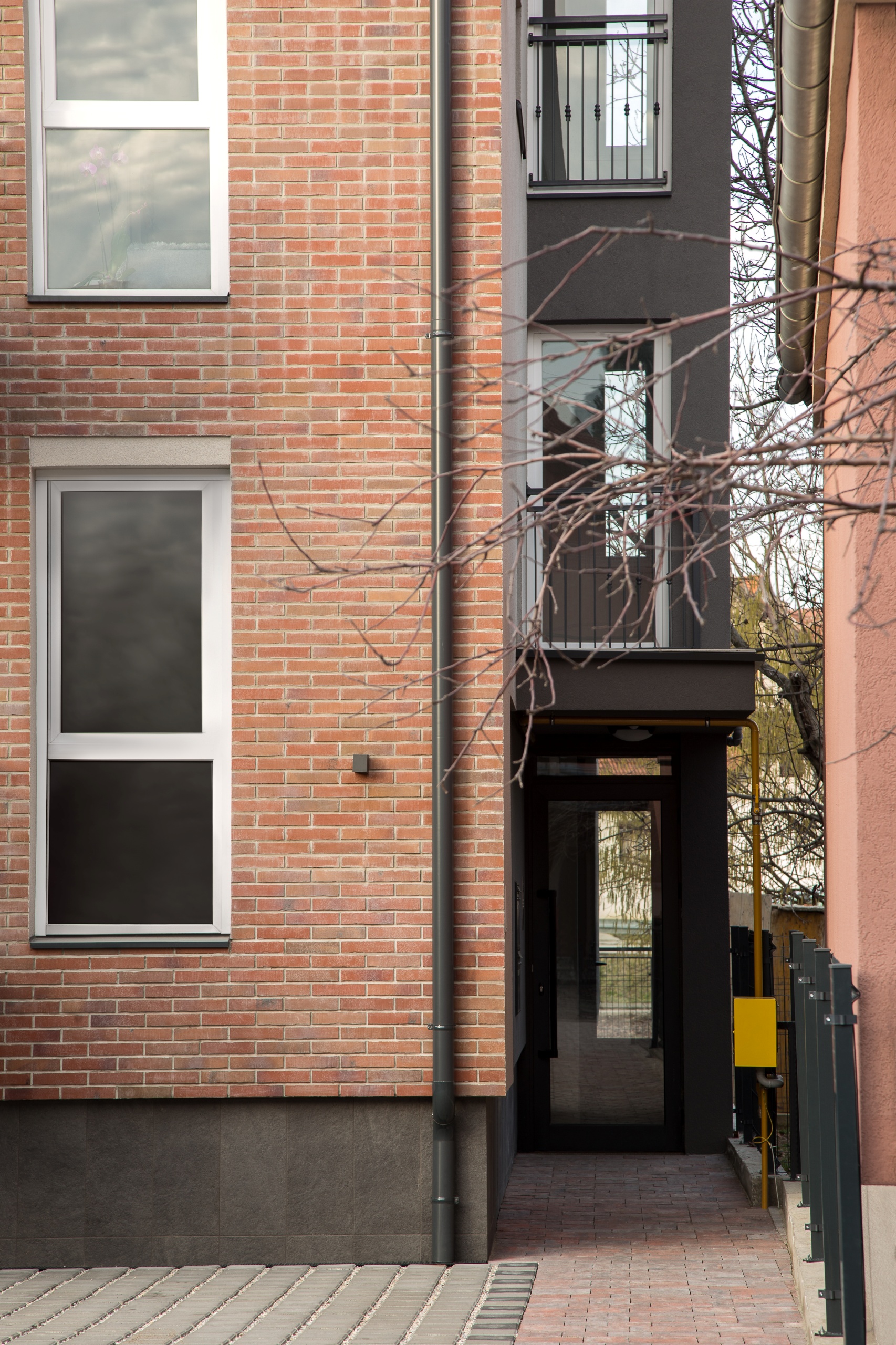 K16 Collective housing - URED Studio